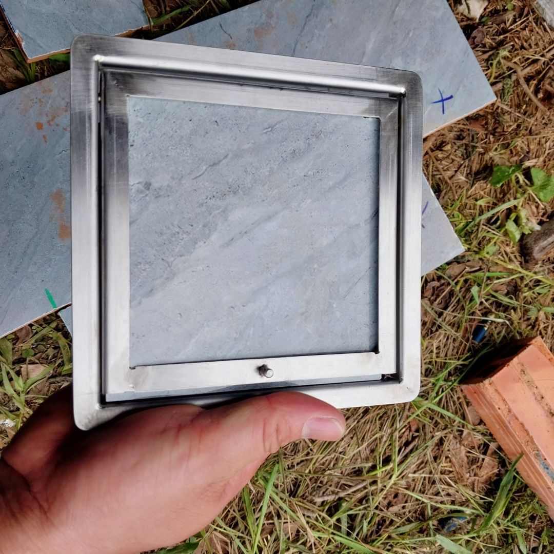 Cửa thăm khoá nước